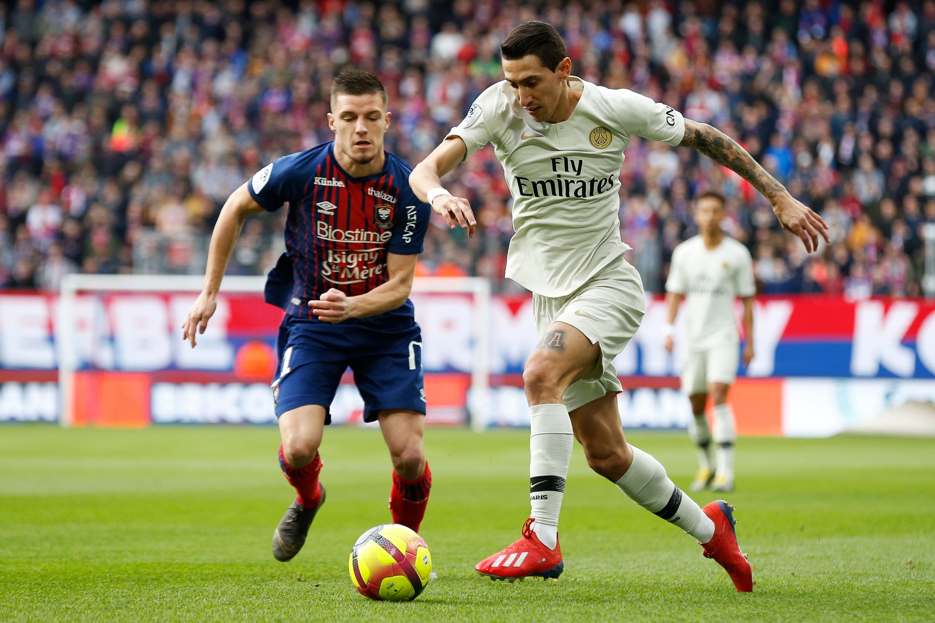 穆帅：非五大联赛球队如今不会赢欧冠，上次还是我带的波尔图（穆里尼奥：当下五大联赛之外难夺欧冠，上一次还是我率波尔图登顶）