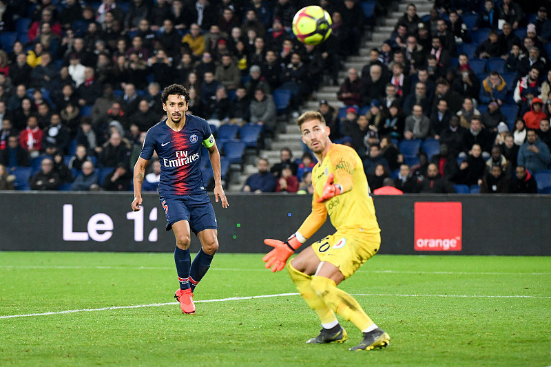 德媒：如果诺伊尔续约留队，拜仁希望明夏2000万欧出售努贝尔（德媒称：若诺伊尔续约留队，拜仁计划明夏以2000万欧出售努贝尔）