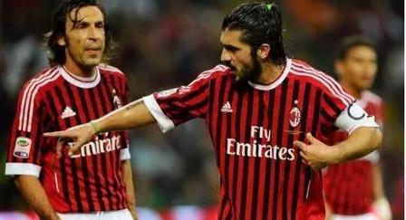 世界排名前48名但未直通世界杯国家：意大利丹麦在列