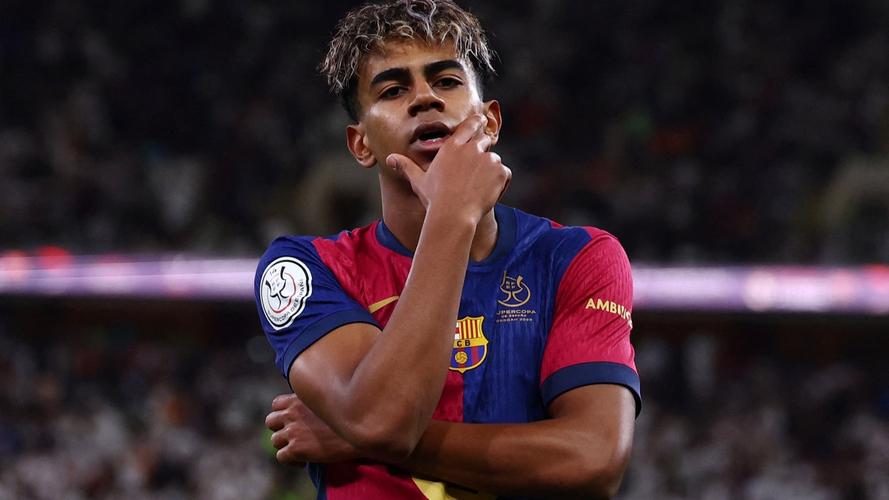 邮报：梅努希望冬窗离开曼联，有12家俱乐部对他感兴趣（邮报：梅努意欲今冬离开曼联，12家球队有意引进）