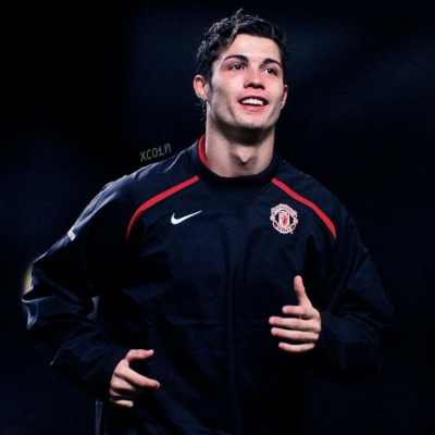 中超：山东泰山主场2-0完胜青岛队（中超：山东泰山主场2-0零封青岛队）