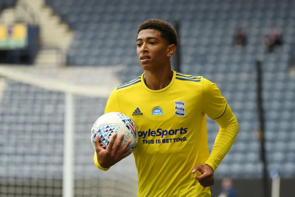 🙄经纪人 ：03年运作C罗350万欧加盟切尔西遭拒绝