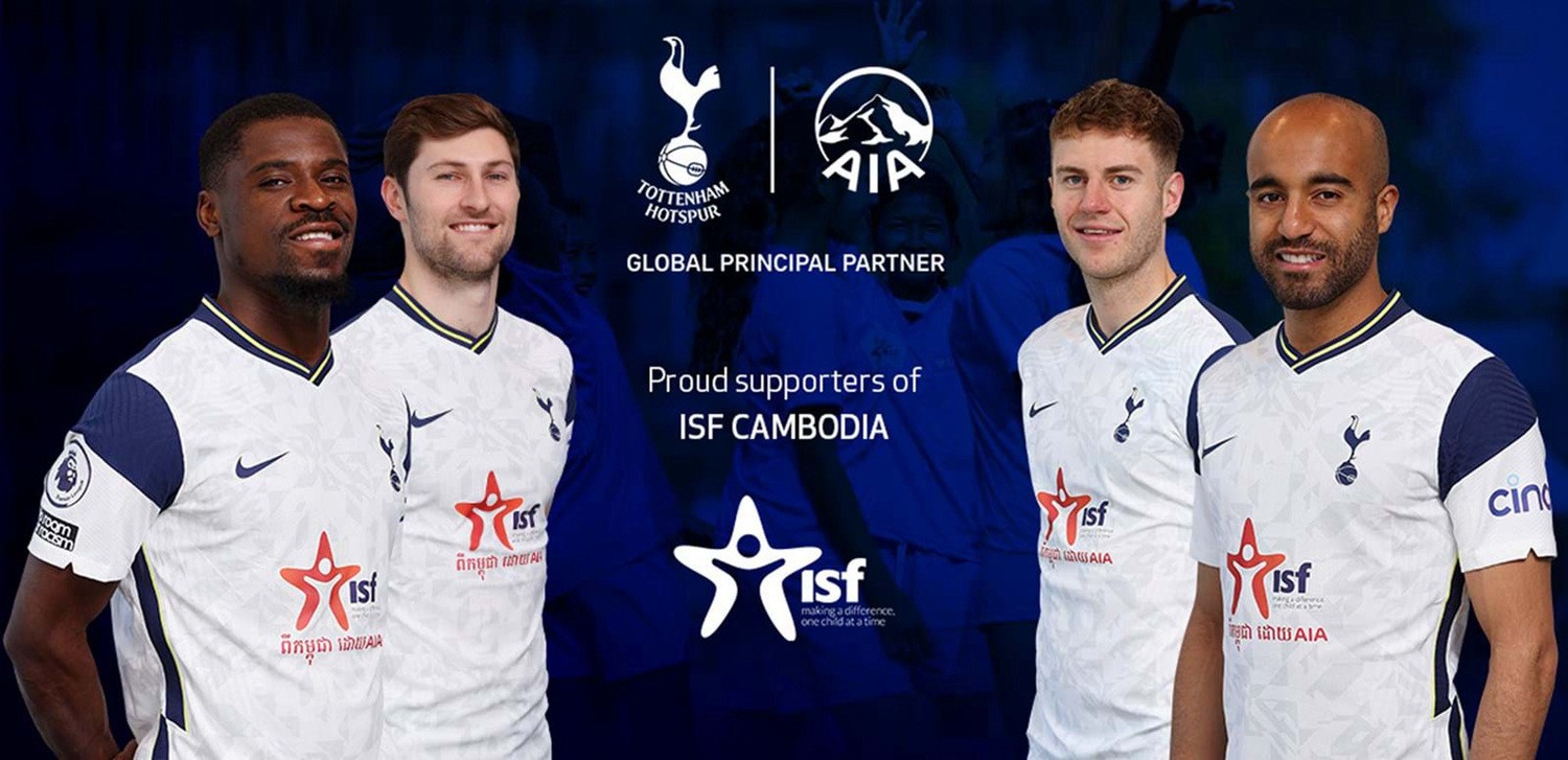 带大力神杯亮相，斯卡洛尼：上届决赛令人难忘，我们会再努力（手捧大力神杯亮相，斯卡洛尼：上届决赛难忘，我们会继续努力）