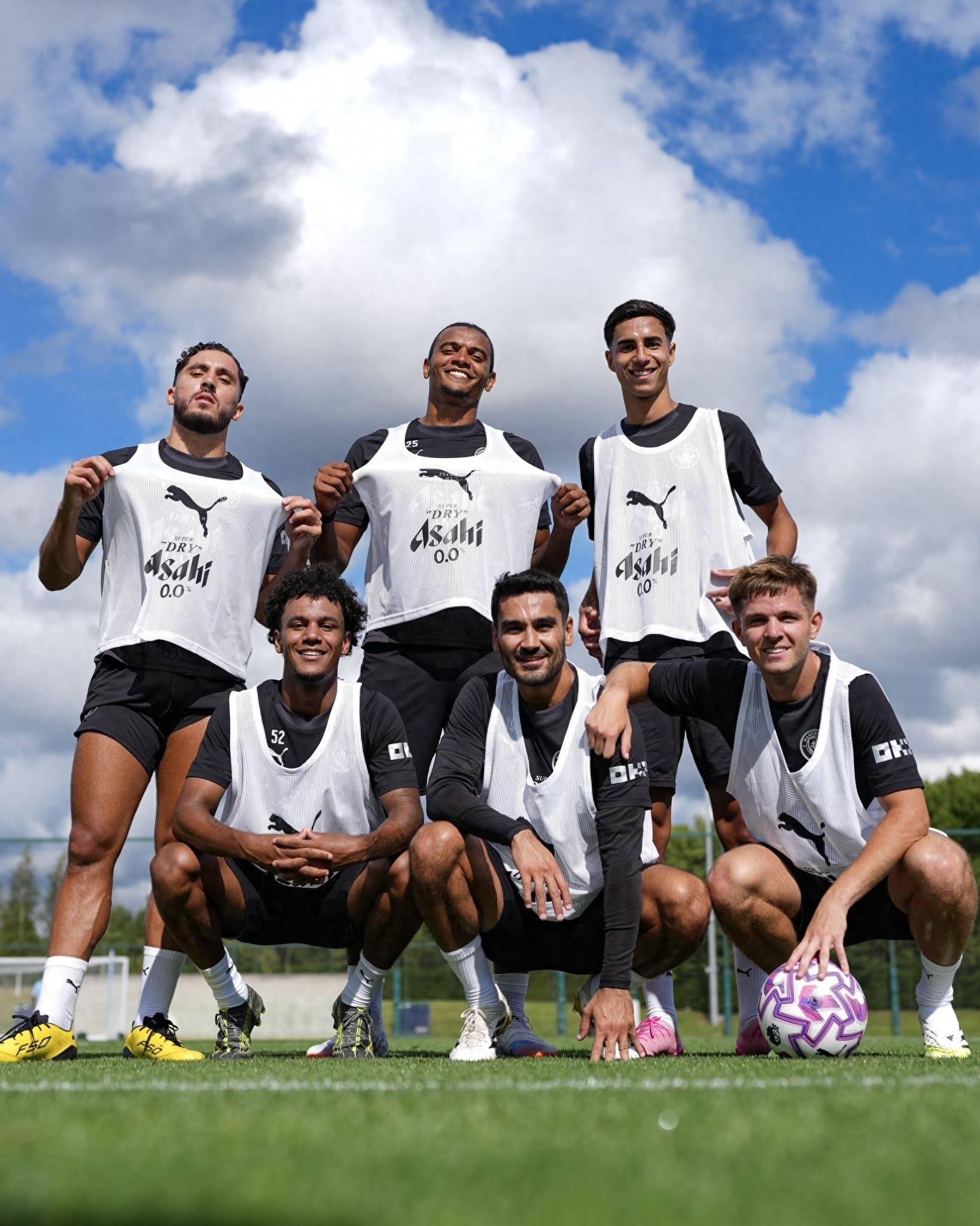 德劳伦蒂斯：孔蒂正带领球队重回正轨，球员也听从了他的指示（德劳伦蒂斯：孔蒂率队回到正轨，球员严格执行其要求）