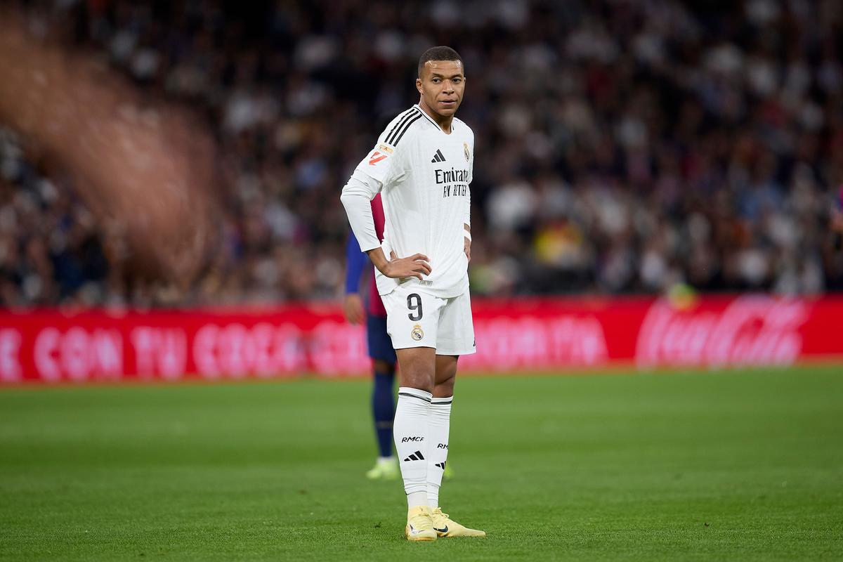 迪马：罗韦拉耻骨炎保守治疗未达预期，若手术将缺席40-45天（迪马：罗韦拉耻骨炎保守疗法未达效果，若接受手术将缺阵40-45天）