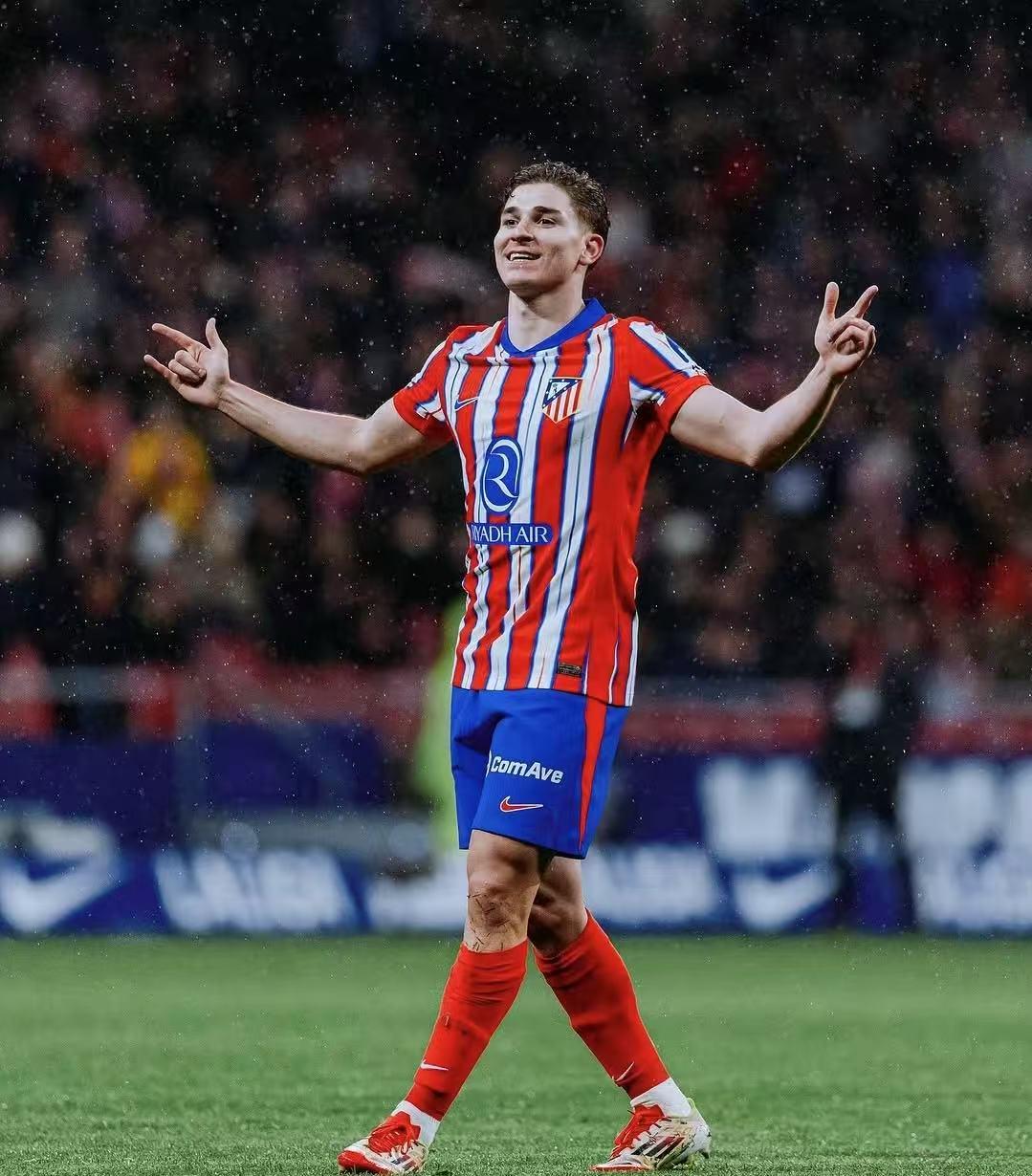 意天空：罗马将于周五正式启动引进齐尔克泽的转会方案（意媒：罗马周五将正式开启齐尔克泽引进计划）