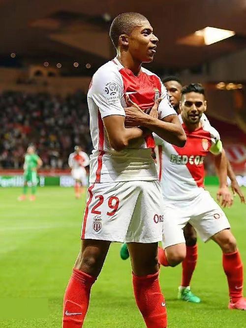 迪马：普利希奇病情好转，已前往都灵与球队会合（迪马：普利希奇康复进展良好，已抵达都灵与全队会合）