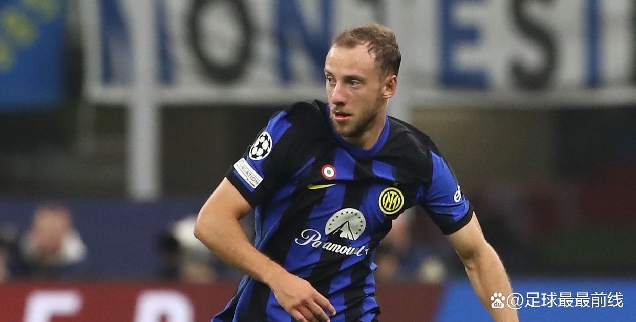 姚浩洋：未来希望在中超拿出更好表现，为铜梁龙取得优异成绩（姚浩洋：盼在中超再上层楼，助铜梁龙冲击佳绩）