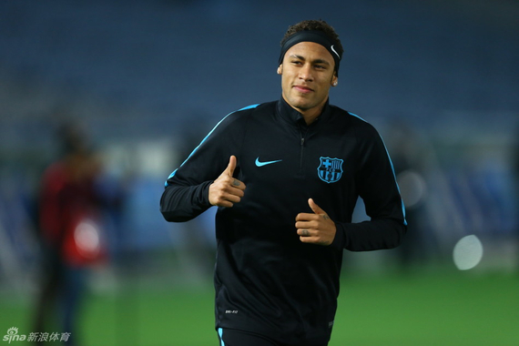 5分钟闪击马赛，圣吉罗斯收获建队128年首个欧冠主场进球（5分钟速破马赛，圣吉罗斯收获队史128年来欧冠主场首球）