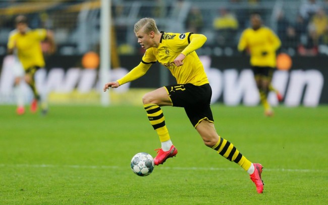 媒体人：跨年制度是迟早要考虑的，跨了才能真正融入世界体系（媒体人：跨年赛制迟早要上马，实施后方能真正融入全球体系）