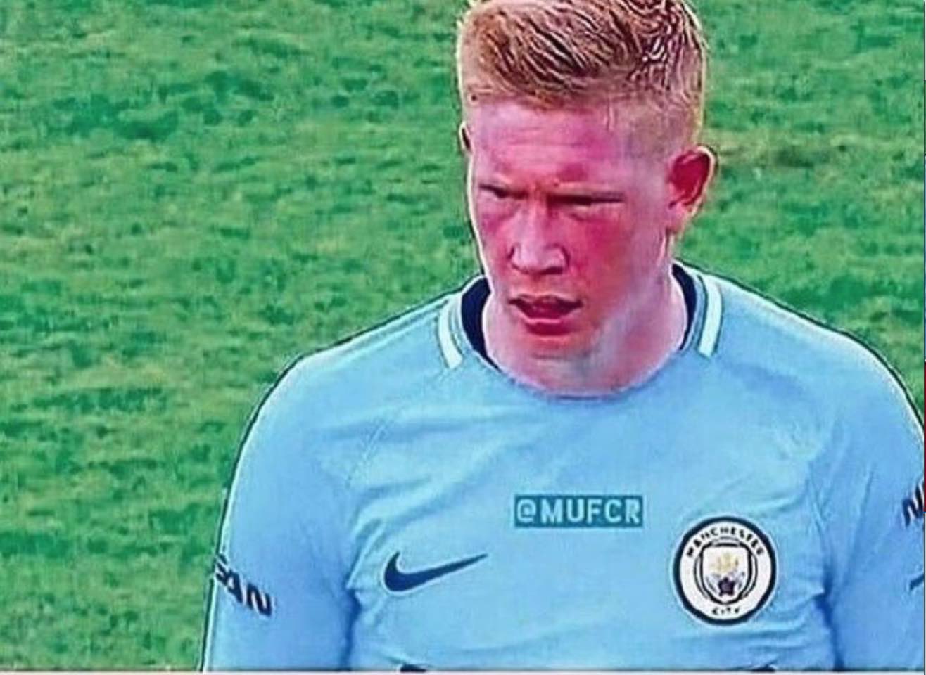 不可阻挡与不可动摇：库尔图瓦与姆巴佩带领皇马前行（势不可挡、稳如磐石：库尔图瓦与姆巴佩领航皇马）