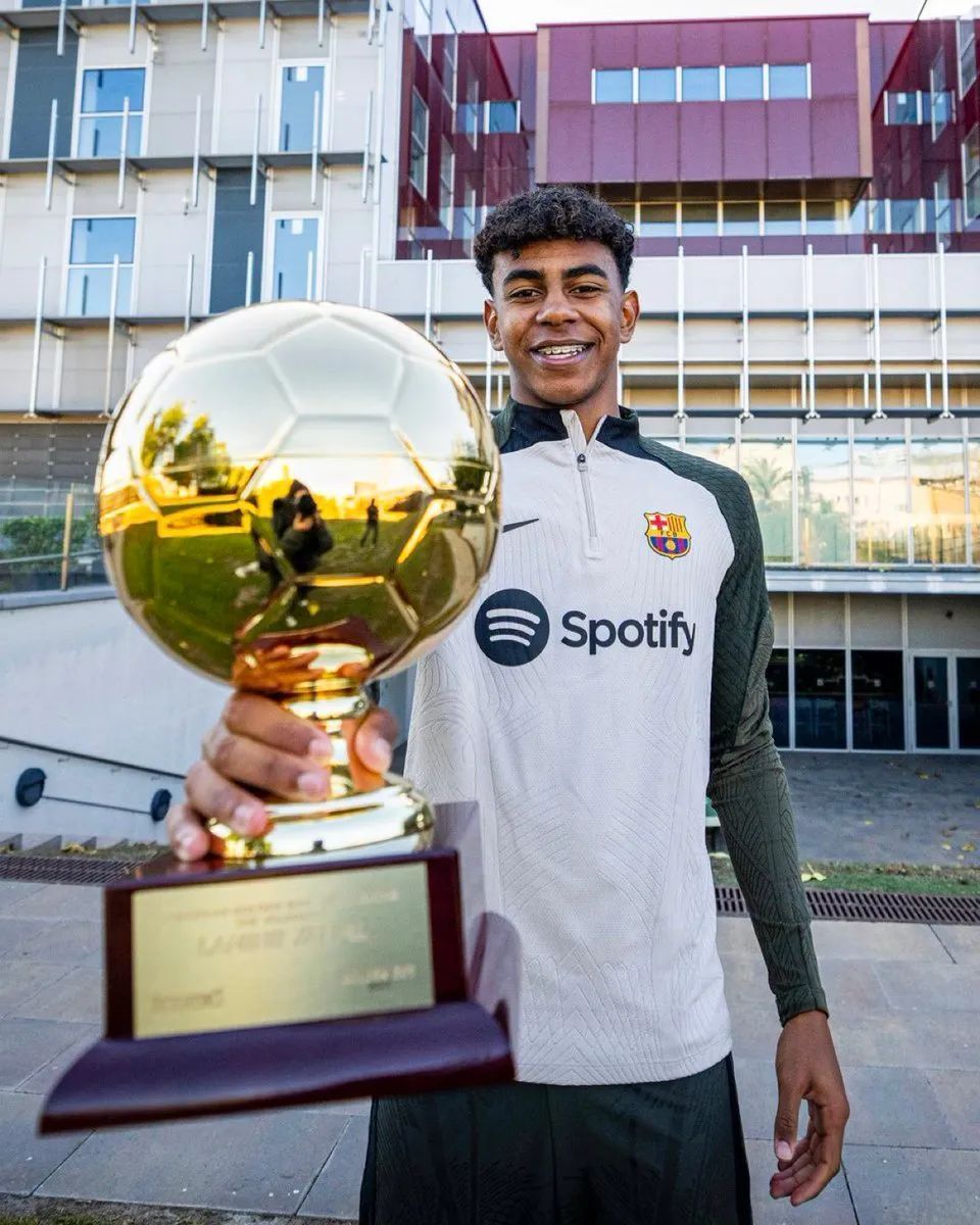 篮球篮网比赛中关键传球帮助球队取胜（篮网比赛关键传球助球队取胜）