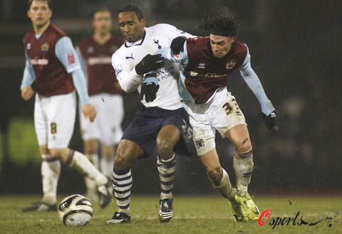 杰伦威半场打爆巴特勒，亚历山大38+3+4，雷霆拒绝22分逆转双杀勇士（杰伦威半场压制巴特勒，亚历山大38+3+4，雷霆拒绝22分大逆转双杀勇士）