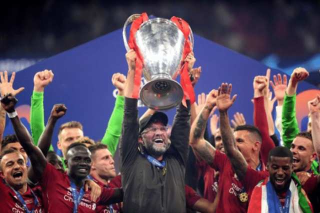 尴尬！松岛辉空效仿王楚钦，倒地爆冲失败，专属王之爆冲（尴尬一幕：松岛辉空模仿王楚钦“王之爆冲”倒地失败，这动作果然是专属）