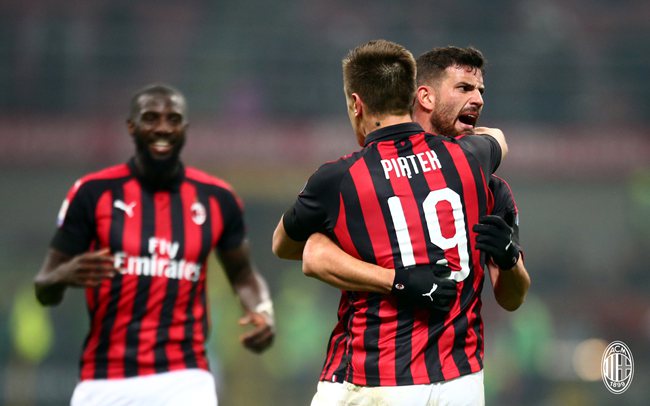 西媒：德拉富恩特将在欧美杯前确定世界杯阵容，用阿根廷当试金石（西媒称德拉富恩特将于欧美杯前敲定世界杯名单，阿根廷成检验阵容的试金石）