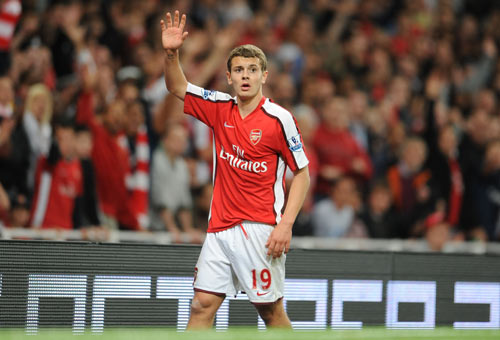 约基奇狂飙40+9+8！单节7中7轰19分太无解 率掘金23分逆转老鹰（约基奇轰40+9+8：单节7中7砍19分，掘金完成23分大逆转擒老鹰）