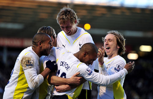 2001年，16岁的勒布朗，参加ABCD训练营！（2001年，16岁勒布朗亮相ABCD训练营！）