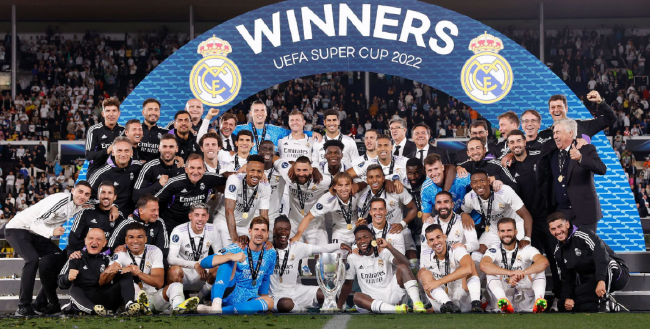 他今天的表现无可挑剔