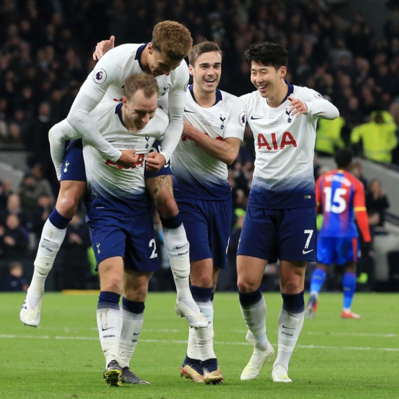 跟队记者：尤文仍在关注帕尔马中场贝尔纳韦（跟队记者：尤文图斯持续关注帕尔马中场贝尔纳韦）