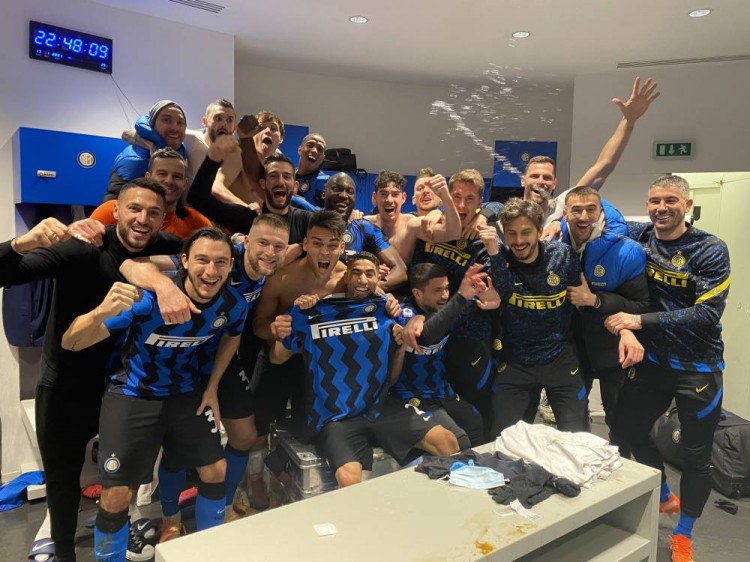 官方：约旦裁判组执法申花客战柔佛，马哈德迈赫担任主裁（官方：申花客战柔佛由约旦裁判组吹罚，马哈德·迈赫执主哨）