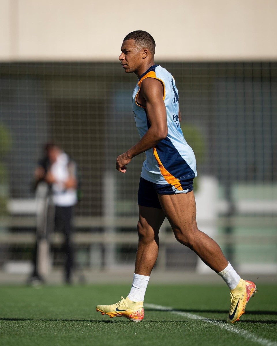 齐达内晒教学樊振东法语视频：西语相当不错，法语还得练练