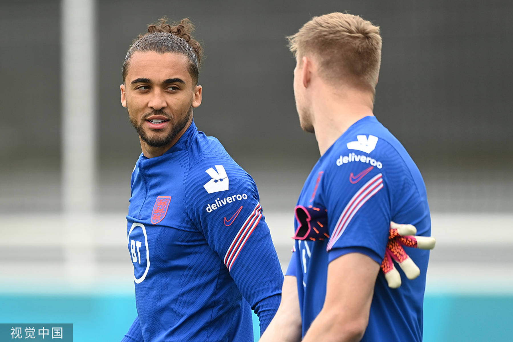 上一次对阵安哥拉：梅西斯卡洛尼替补登场，阿亚拉百场（上次对阵安哥拉：梅西与斯卡洛尼替补出场，阿亚拉迎来第100场）